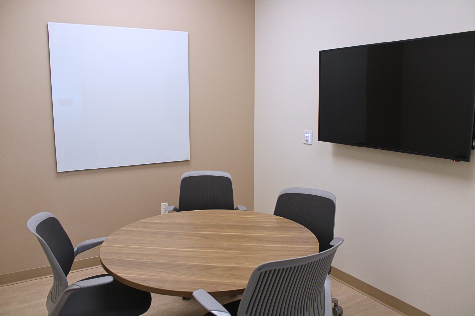 CBO-Huddle Room